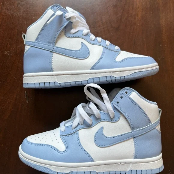 Excellent condition Nike Dunk High size 6 white/Aluminum - Picture 6 of 8